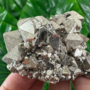 Aesthetic Octahedral Pyrite from Peru,Natural Mineral,Specimen,Cluster,Crystal,stone,Gemstone,Iron Pyrite,Golden, N571