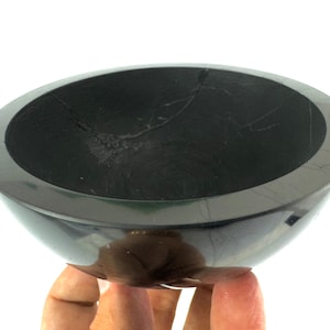10 cm Schungit Schale aus Karelien,Russland,Hochwertige Schale zur Wasserreinigung,Schungit,EMF Schutz,Schungit Schale,Heilender Schungit