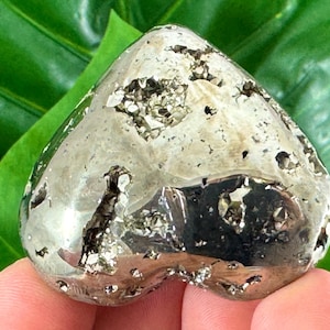 Video! Beautiful Heart Pyrite from Peru,Ball Pyrite,Sphere gold,Natural Mineral,Specimen,Cluster,Crystal,stone,Gemstone,Iron Pyrite