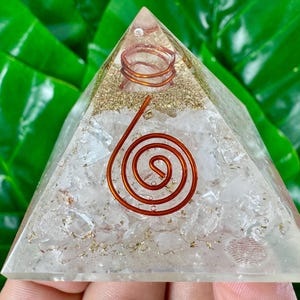 Orgonite Pyramid (5x5cm) Quartz,Handmade Spiral Copper Orgone,Tourmaline,Pyramid,chakra,EMF Protection,Home Decor,Meditation,
