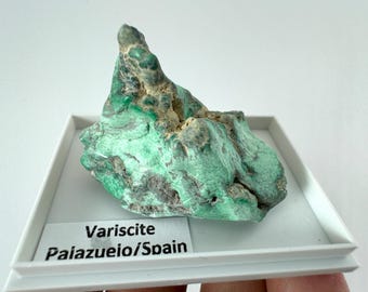 Very rare VARISCITEr from Palazuelo Spain,VARISCITE,VARISCITE from Spain,Green Variscite,Mineralcollection,Collectors