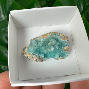 Very nice Hemimorphite from Congo,Mineral Hemimorphite,Crystal Hemimorphite,Bue Hemimorphite,collection,Collector,Home Decor,