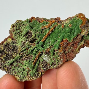 Beautiful Conichalcite from Mapimi, Mexico,Green Conichalcite,Conichalcite Crystal,Conichalcite minerals,Home decor,Collection minerals N33