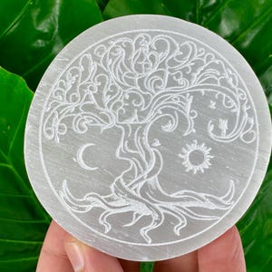 Placa de carga del árbol de la vida de selenita, selenita de energía fuerte, selenita energética, selenita del árbol de la vida, selenita del árbol de la vida, luna y sol