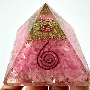 Orgonite Pyramid (6x6cm) Pink Quartz ,Handmade Spiral Copper Orgone,Tourmaline,Pyramid,chakra,EMF Protection,Home Decor,Meditation,