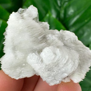 Rare Fluorescent Calcite from  Krushev dol mine,Madan ,Bulgaria,Calcite Collector,UV Reaction,UV Reactive crystal N34