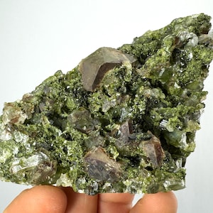 Epidote with Quartz from Hakkari Turkey,Mineral,Collection,Collectibles,Epidote Crystal,Epidote from Turkey,TurkishEpidote N34