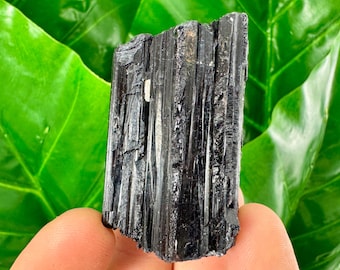 Turmalina negra natural, espécimen mineral en bruto, turmalina negra en bruto, piedra, turmalina negra en bruto, cristal negro, trozo de turmalina negra,
