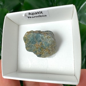 Blue Apatite from Namibia,natural Apatite Crystal,Natural Apatite,raw apatite stone,raw blue apatite crystal,gemstone,blue Crystal,Apatit