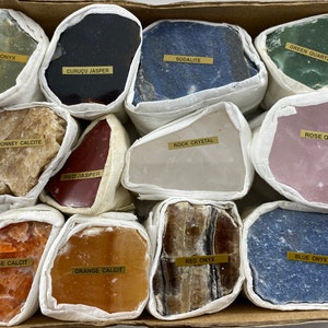 One Box Mix polierte Mineralien,Flache Mineralien,Wholesale Minerals,Set Minerals,Natural Crystal,Specimen,Collection,Collector,Natural,Polished,