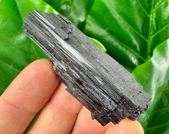Turmalina negra natural, espécimen mineral en bruto, turmalina negra en bruto, piedra, turmalina negra en bruto, cristal negro, trozo de turmalina negra,
