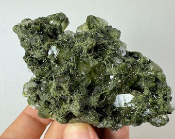 Incredibile epidoto con quarzo dalla Turchia, minerale, esemplare, cristallo minerale, collezione, oggetti da collezione, decorazioni per la casa, cristallo epidoto, esemplare N15