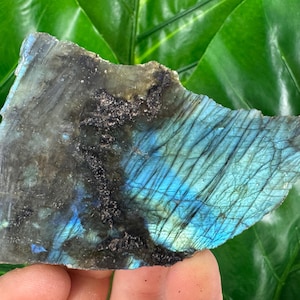 Duży polerowany labradoryt, naturalny kryształ, kryształ energetyczny do wystroju domu, klaster, kryształ labradorytu, minerał labradorytu, specjalny prezent, N1