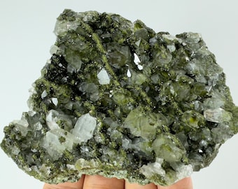 Incredibile epidoto con quarzo dalla Turchia, minerale, esemplare, minerale di cristallo, collezione, oggetti da collezione, arredamento per la casa, cristallo di epidoto, esemplare N16