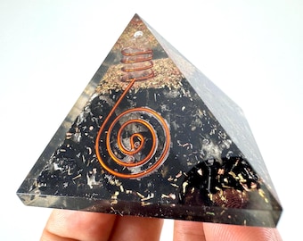 Orgonite Pyramid (5x5cm) Black Tourmaline,Handmade Spiral Copper Orgone,Tourmaline,Pyramid,chakra,EMF Protection,Home Decor,Meditation,