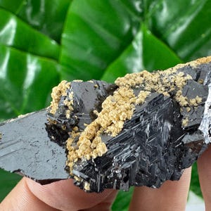 Amazing Sphalerite with Calcite from Trepca,Kosovo,Trepca Stari Trg Mine,Trepca complex,Mitrovica,N68