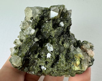 Large Epidote with Quartz from Hakkari Turkey,Mineral,Collection,Collectibles,Epidote Crystal,Epidote from Turkey,TurkishEpidote N5