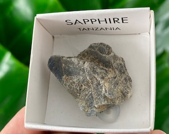 Seltener Saphir aus Tansania, Roher Saphir, echter ungeschliffener Saphir, Mineral, Rohedelstein, Rohedelstein, Wohndekor,