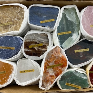 One Box Mix polished Minerals,Flat minerals,Wholesale Minerals,Set Minerals,Natural Crystal,Specimen,Collection, Collector,Natural,Polished,