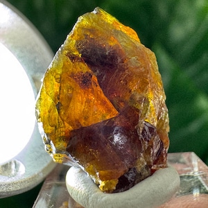 Sphalérite gemme avec support de la mine Androvo, Zlatograd, Bulgarie, minéral de collection très lustré, pierre gemme