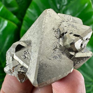 Ästhetischer oktaedrischer Pyrit aus Peru, Natürliches Mineral, Specimen,Cluster,Kristall,Stein,Edelstein,Eisen Pyrit,Golden N59