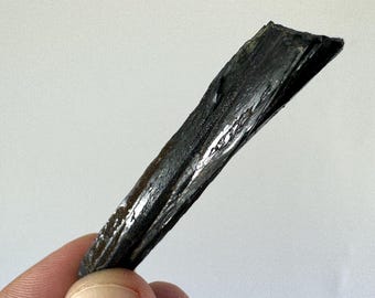 Minerał Vivianite: Brazylia, Nieprzezroczysty Vivianite, Okaz, Kolekcje, Kolekcjonerzy, Zielony kryształ, Duży Vivianite, Wystrój wnętrz,