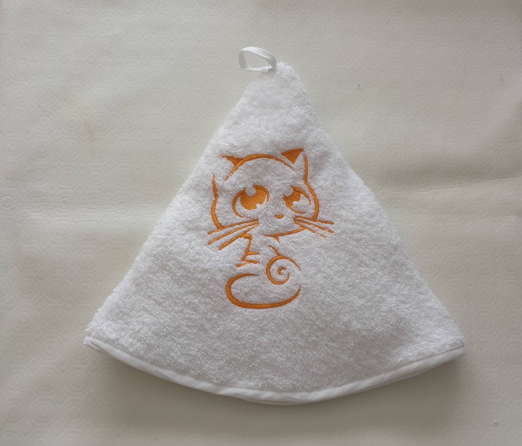 Essuie-Main Broderie Chat Jaune, Machine, Fait Main, Cadeau Personnalisé, Linge de Maison, Brodé, To