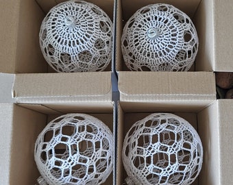 Juego de 4 adornos de encaje (004): adorno navideño para colgar, hecho a mano en Polonia.