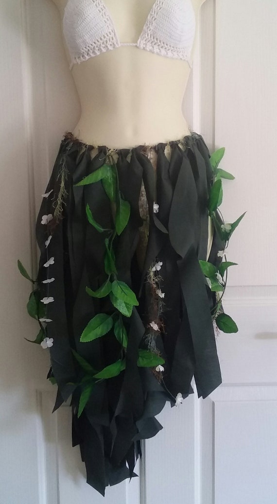The Faerie's Child- Scale Bra with Hanging Chain + Flower (Made to