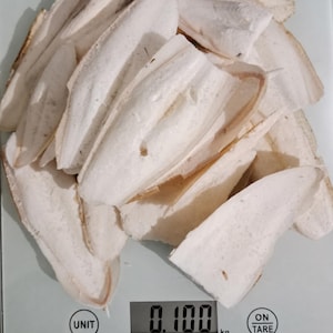 100 grammi di lische di seppia - Lische di seppia naturali - Lische di seppia di provenienza australiana - Lische di seppia spezzate