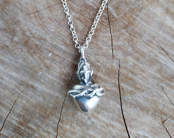 silver pendant// bronze pendant //sacred heart // sacred heart pendant