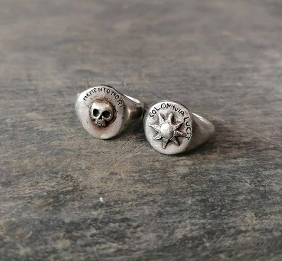 Signet ring/sin and skull ring/last wax tecnique/Hand made jewelry/Jewelry history/solid silver