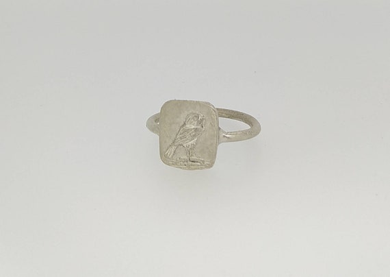 Ancient ring/Signet ring/greek and Roman ring/last wax tecnique/Hand made jewelry/Jewelry history/silver ring/hawk