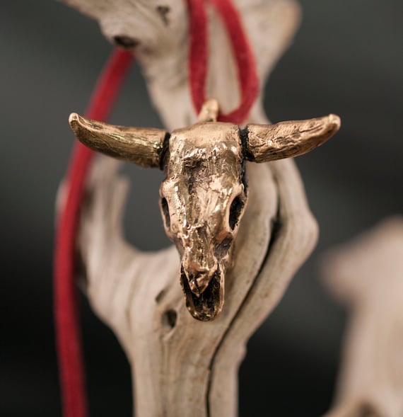 bucranium, bull skull, bronze