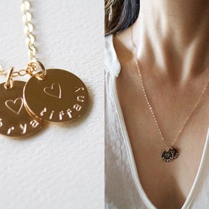 Gold Disc Necklace//Personalized Name Disc Necklace//Engraved Necklace//Initail Circle Necklace//Gold fill, Sterling Silver, Rose Gold//Coin