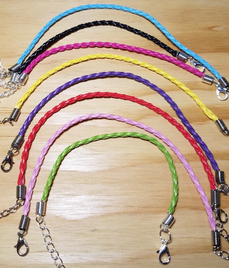 Cheerleader Bracelets Party Favors 10 Pieces