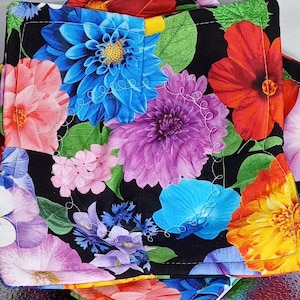Microwave Bowl Cozy, Soup Bowl Cozy, Soup Hot Pads, Garden Bouquet on Black ~  **2 Sizes Available**