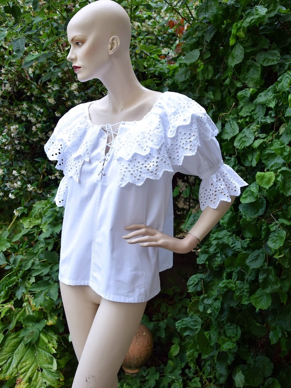 YVES SAINT LAURENT 1990 Broderie Anglaise Blouse