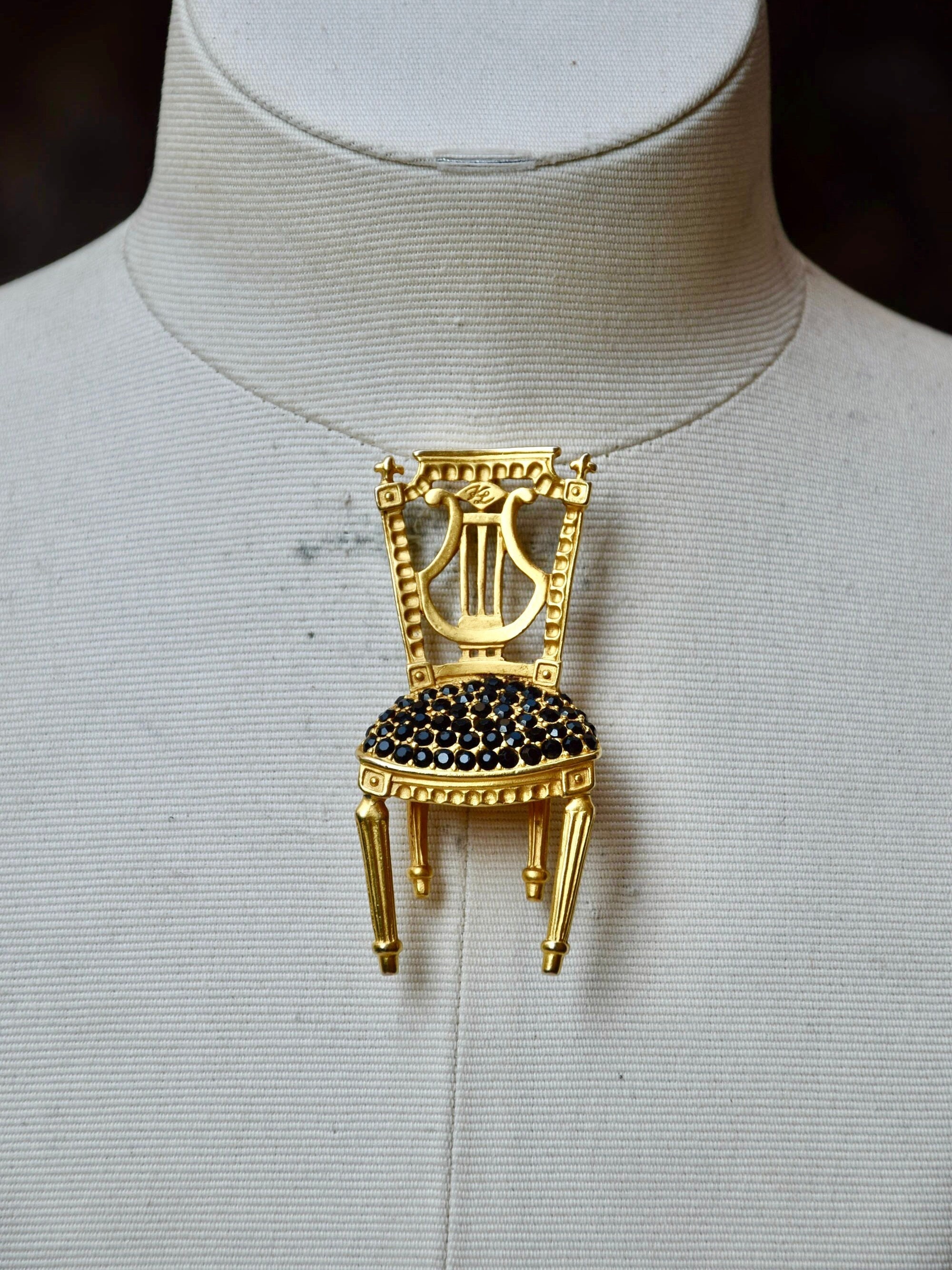 Karl Lagerfeld ヴィンテージ ゴールド 大ぶり ブローチ Yahoo