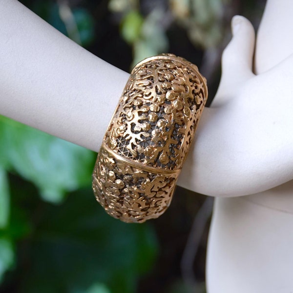 ISABEL CANOVAS 1980 Openwork Cuff