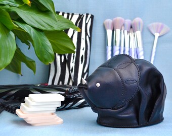 Cosmetic bag dinosaur