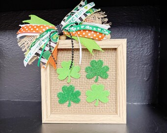 Four Leaf Clover Glitter Sign, Lucky Irish Decor, Green Clover Mini Sign, Farmhouse St. Patrick’s Day Accent
