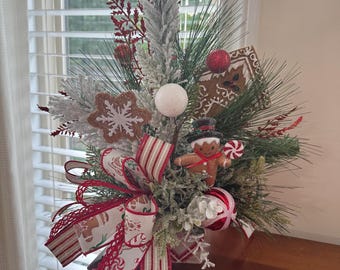 Gingerbread Centerpiece, Christmas arrangement, Faux Floral Gift, Christmas Decor, Winter, natural, gingerbread house, gingerbread man