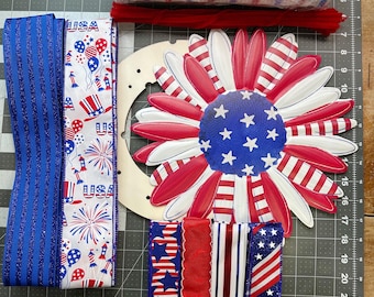 Patriotic Flower Welcome, Pancake Petite wreath kit, DIY wreath, Front door wreath KIT, 10 inch frame, wreath kit, Patriotic door, American