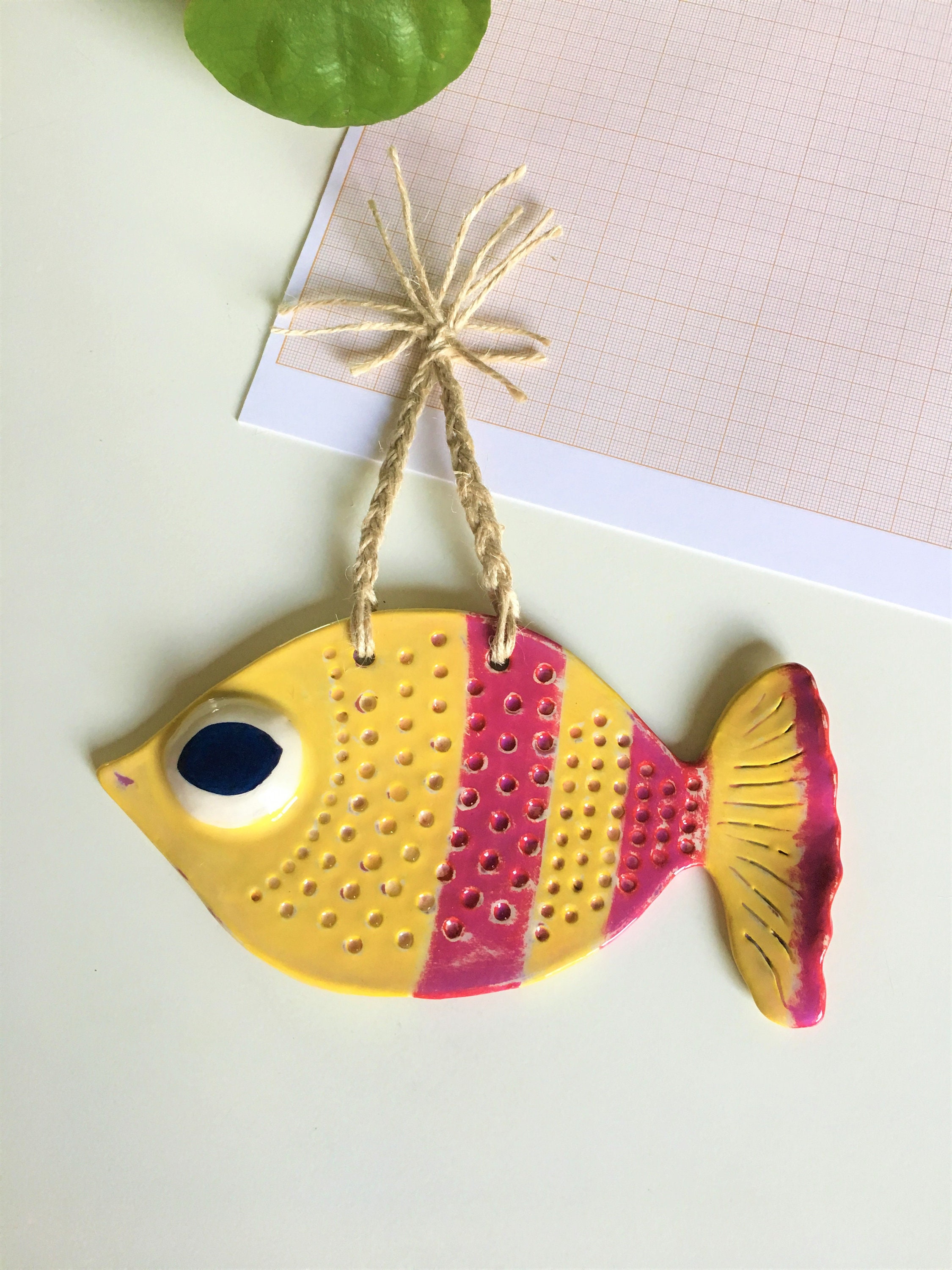 Poisson Tropical à Accrocher Au Mur en Céramique Poterie Faite-Main Poisson Mural Suspension Murale 