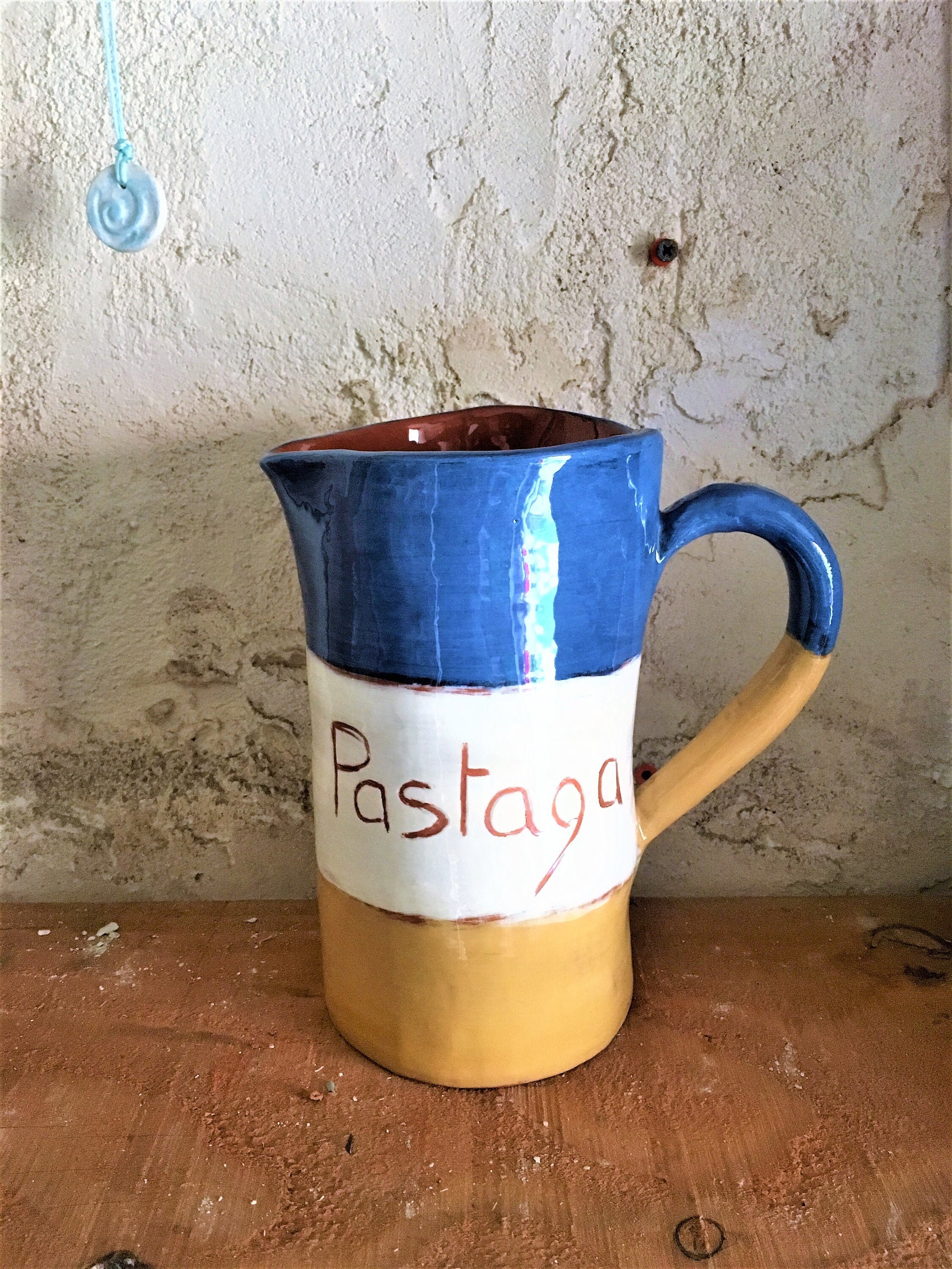 Pichet Pastaga Humoristique de Marseille en Céramique Fait à La Main