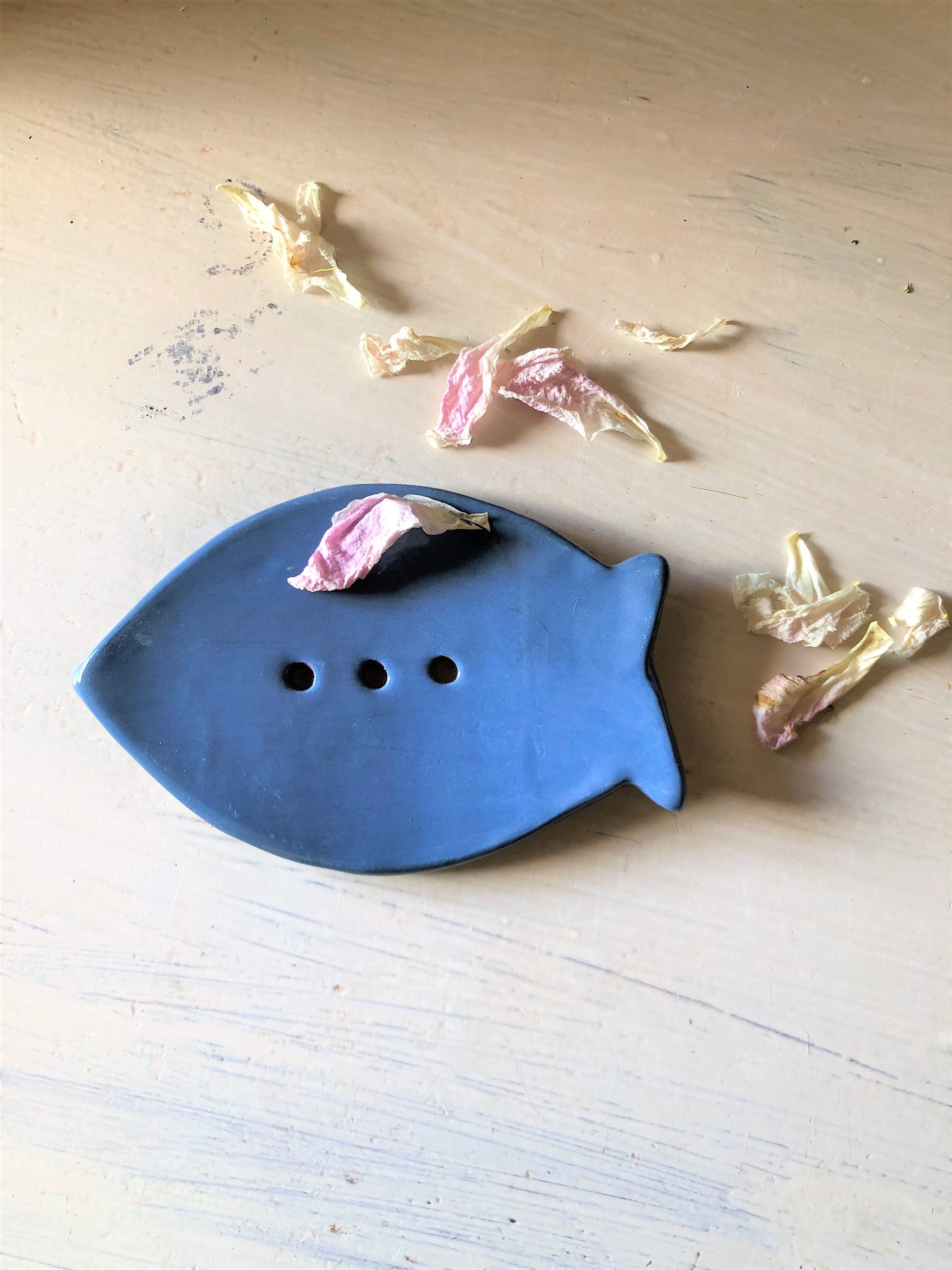 Porte-Savon Poisson en Céramique Fait-Main