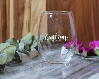 Personalized wine Glass / Engraved Glass / wine glasses / Stemless wine glass / Monogram wine Glass / wedding gifts / bridesmaid gifts