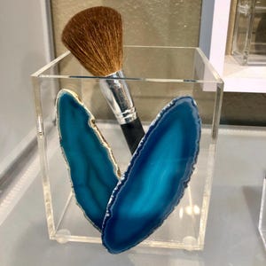 Acrylic makeup brush holder with agate