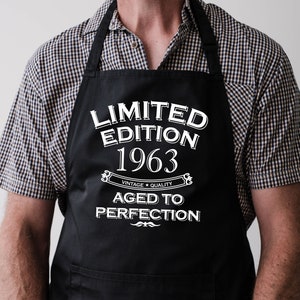 Baking Apron 61st Birthday Apron Funny Gifts For Dad Cooking 61 Years 1963 Aged To Perfection Polyester & Cotton ブラック